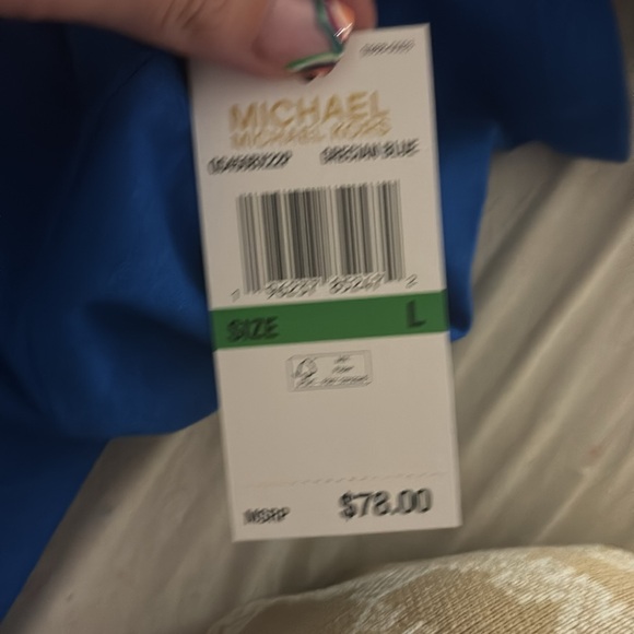 NWT Michael Kors logo top - Picture 13 of 13